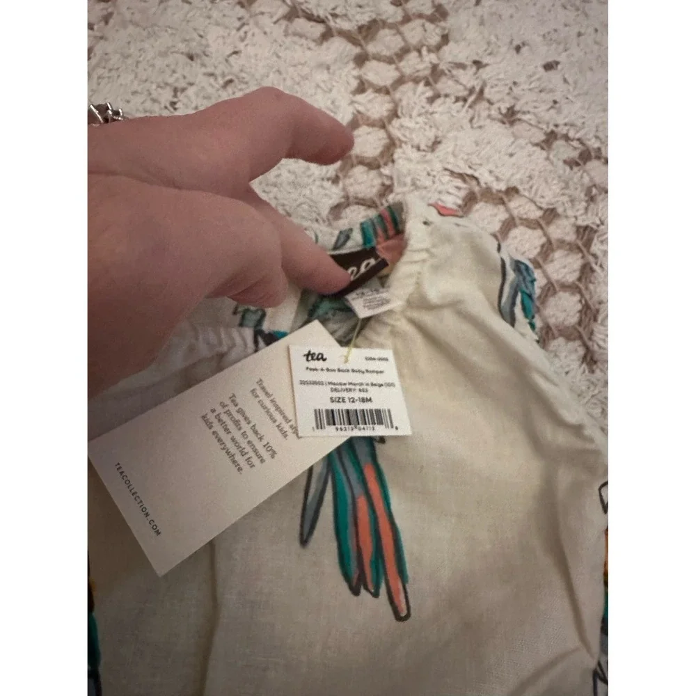 Tea collection parrot romper‎ safari peekaboo back 12-18 macaw march beige